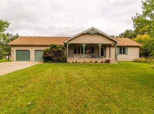 4985 Shunpike Rd, Lockport, NY 14094