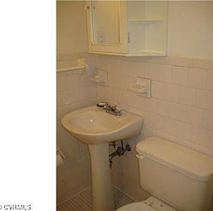 3rd image of 503 N Hamilton St APT A