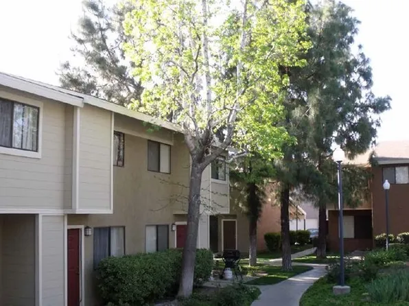 27077 HIDAWAY AVE., 27077 Hidaway Ave #16, Canyon Country, CA 91351