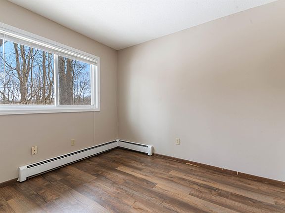 5th image of 1206 Woodrich Cr
