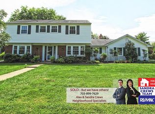 12905 Misty Ct, Fairfax, VA 22033