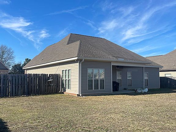5th image of 208 Ponderosa Dr