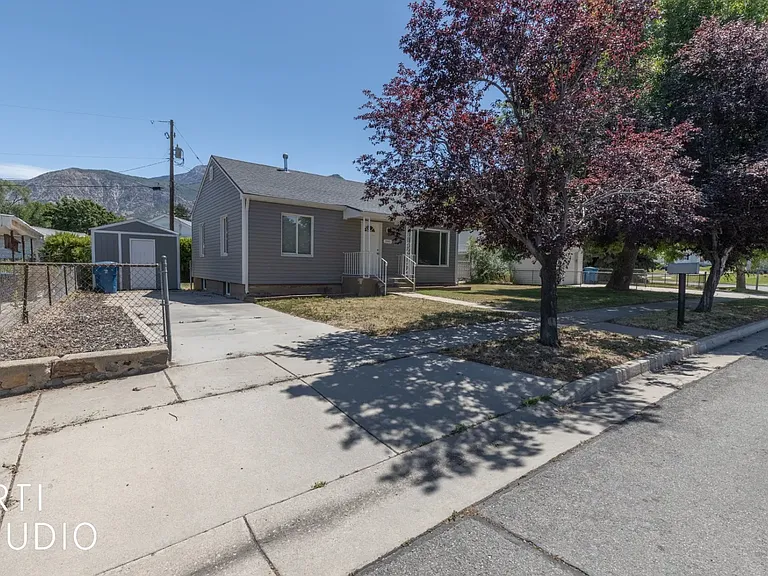 846 E McFarland St — Photo 26