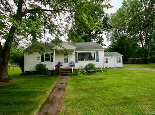603 Hartner Dr, Holly, MI