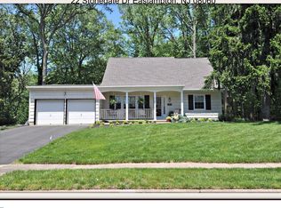 22 Stonegate Dr, Eastampton, NJ 08060