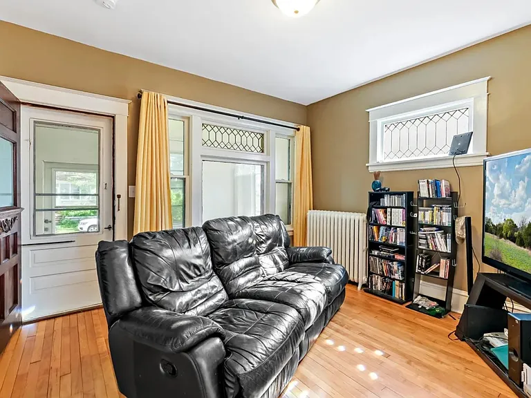 1480 Sherburne Ave #1 — Photo 10