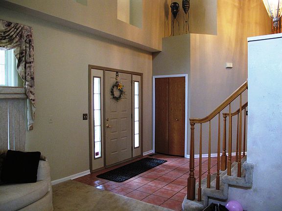 3rd image of 7038 Merrick Ct