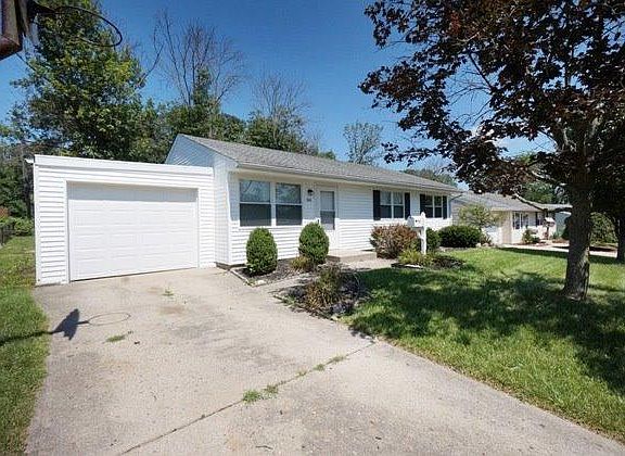 2nd image of 335 Cambridge Dr