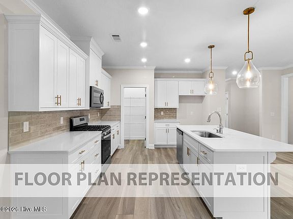 4th image of 565 Hampton Drive #Wd100