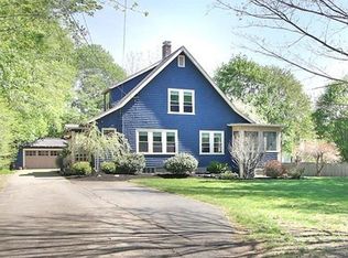 73 Worcester Ln, Waltham, MA 02451