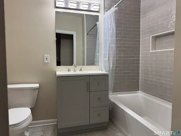 22 Dwight St #2 — Photo 8