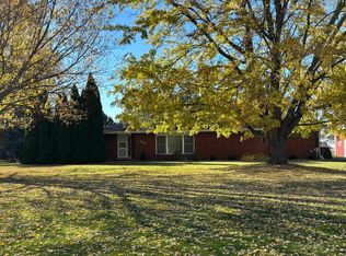 1484 S Beyer Rd, Saginaw, MI 48601