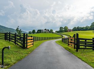 2294 Dry Creek Rd, Johnson City, TN 37604