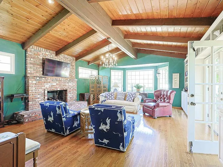 610 Country Club Ln — Photo 12