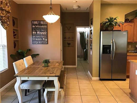 4th image of 10515 Via Lugano Ct