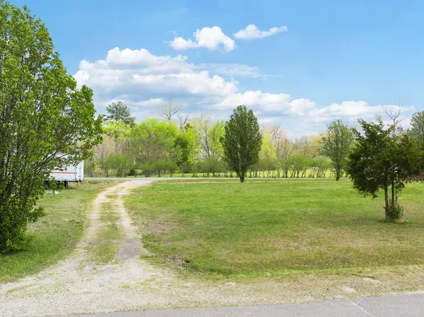 0 W 9th St, Parsons, TN 38363