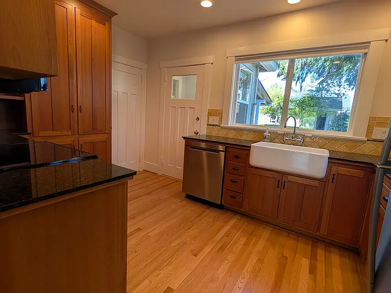 Kitchen with large, farm style sink