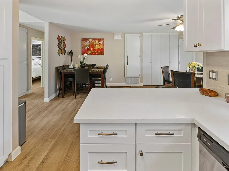 22902 Caminito Flores — Photo 7