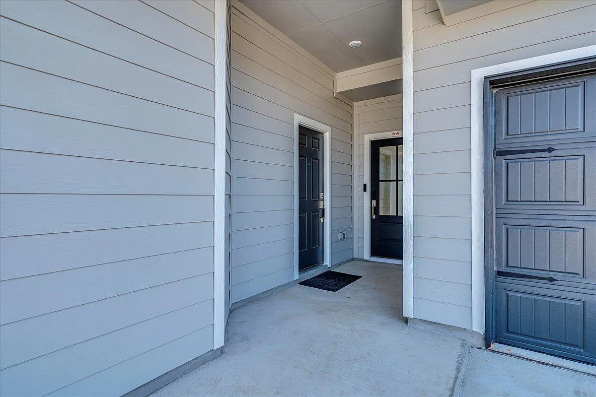 Building Photo - 238 Dreyer