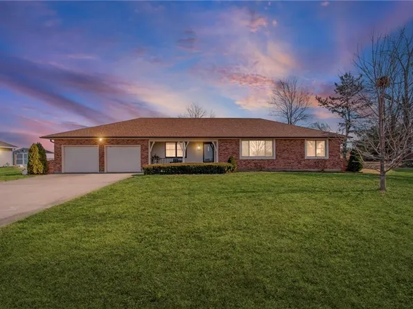 507 N Main St, Higginsville, MO 64037