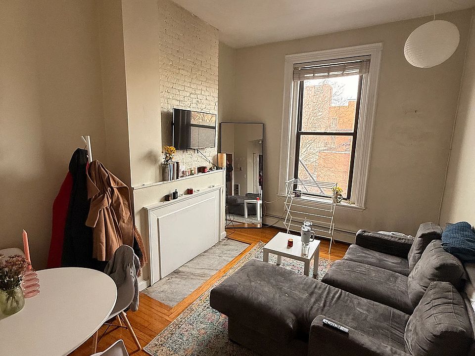 1st image of 422 Shawmut Ave #32