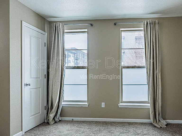 492 S Saulsbury St — Photo 27
