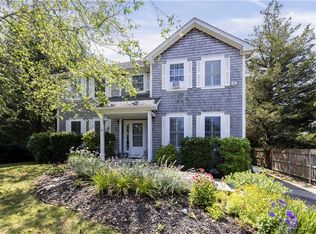9 Bow St, Jamestown, RI 02835