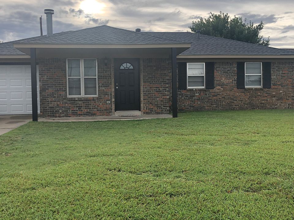 1st image of 2614 Seminole Dr