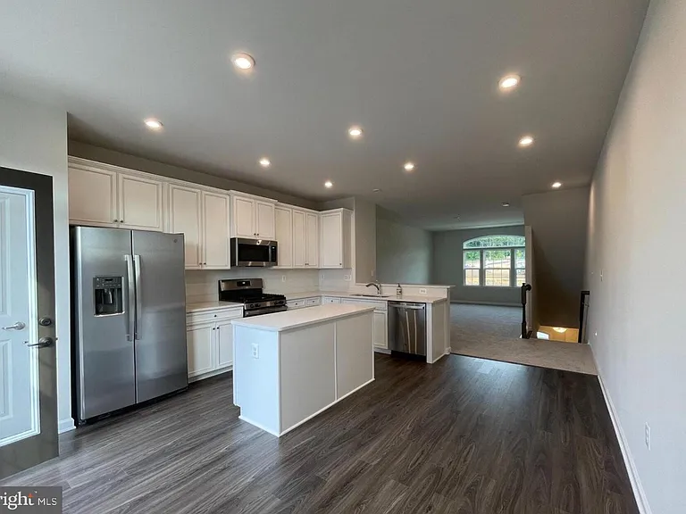 1113 Rampart Dr — Photo 5