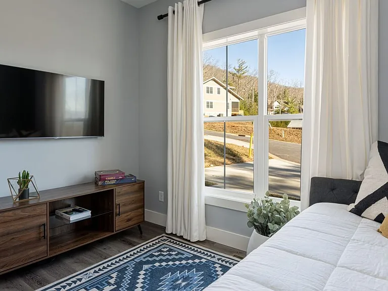 44 Westside Village Rd — Photo 19