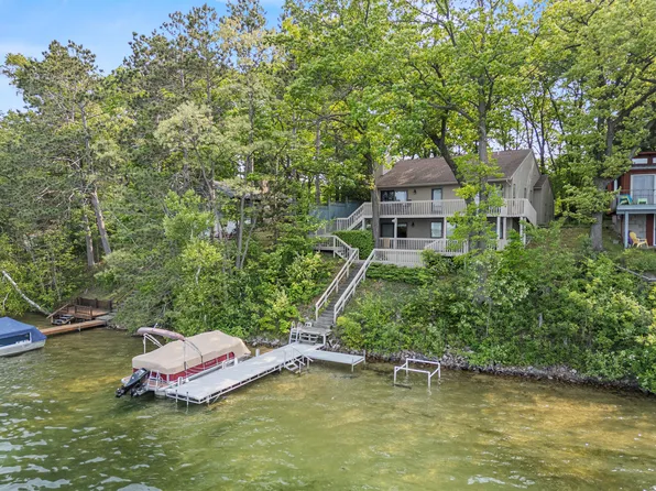 10481 Midshore Dr, Mecosta, MI 49332