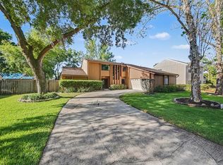 916 E Cleveland St, Apopka, FL 32703
