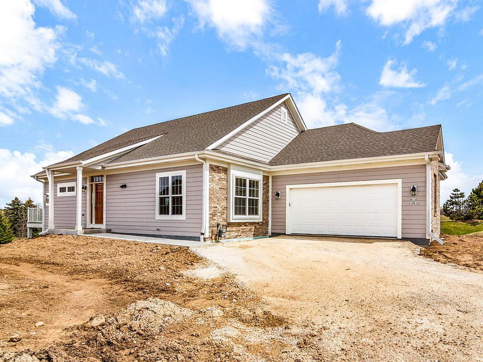 1st image of N110W14614 Preserve Heights Ct