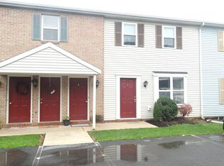 219 Miller Rd APT I, Akron, PA 17501