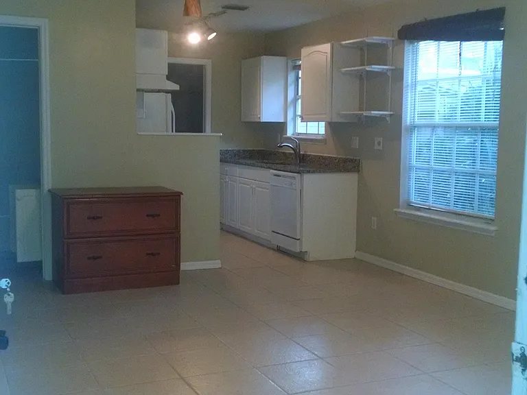 111 Hill Ave — Photo 7