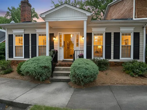 33 Fountain Manor Dr Unit A, Greensboro, NC 27405