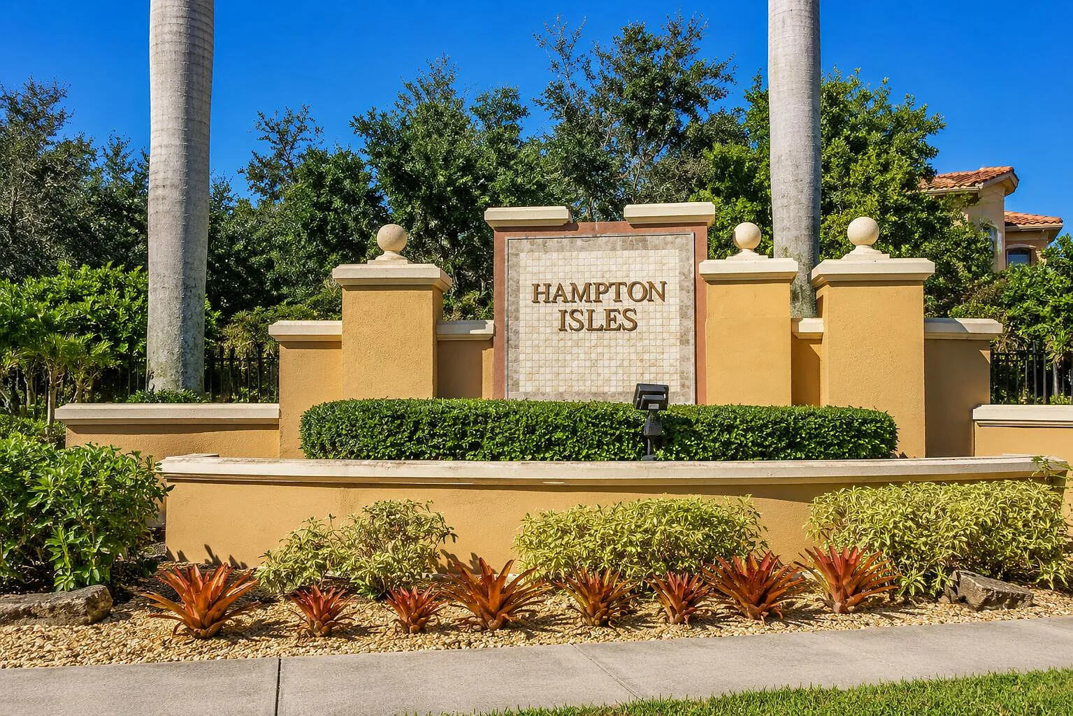 3 bed, 2.5 bath, 1391 sqft, $2,750 — Photo 2