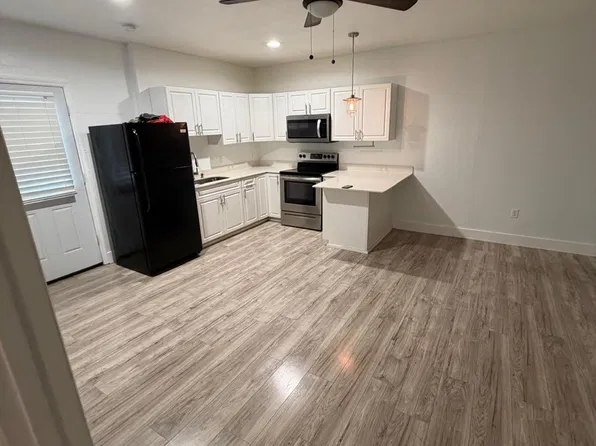 105 Jeffrey Dr, Brandon, FL 33511