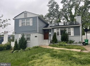 2704 Hughes Rd, Hyattsville, MD 20783