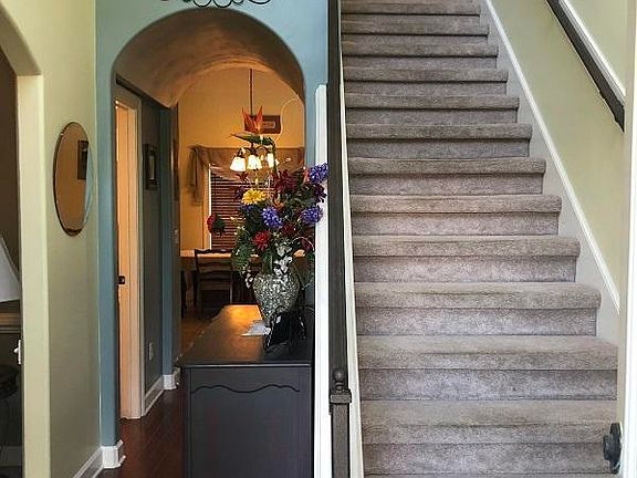 3rd image of 8063 Heatherstone Dr