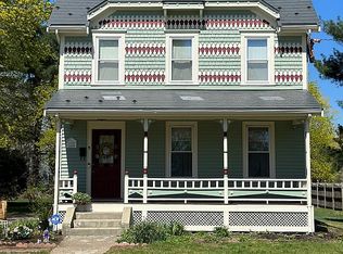 5 Clark St, Foxboro, MA 02035