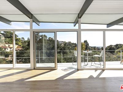 2780 Woodshire Dr, Los Angeles, CA, 90068