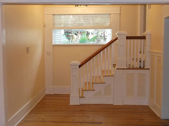 3rd image of 1224 Cherry St NE
