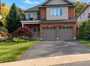 241 Acton Blvd, Halton Hills, ON L7J2Y4