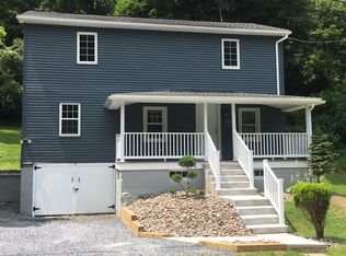 1992 Mount Laurel Rd, Fleetwood, PA 19522