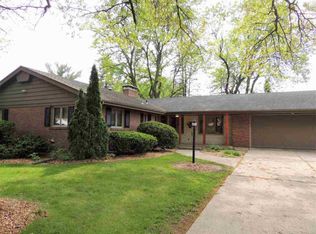 722 Tamarack Ln, Rockford, IL 61107