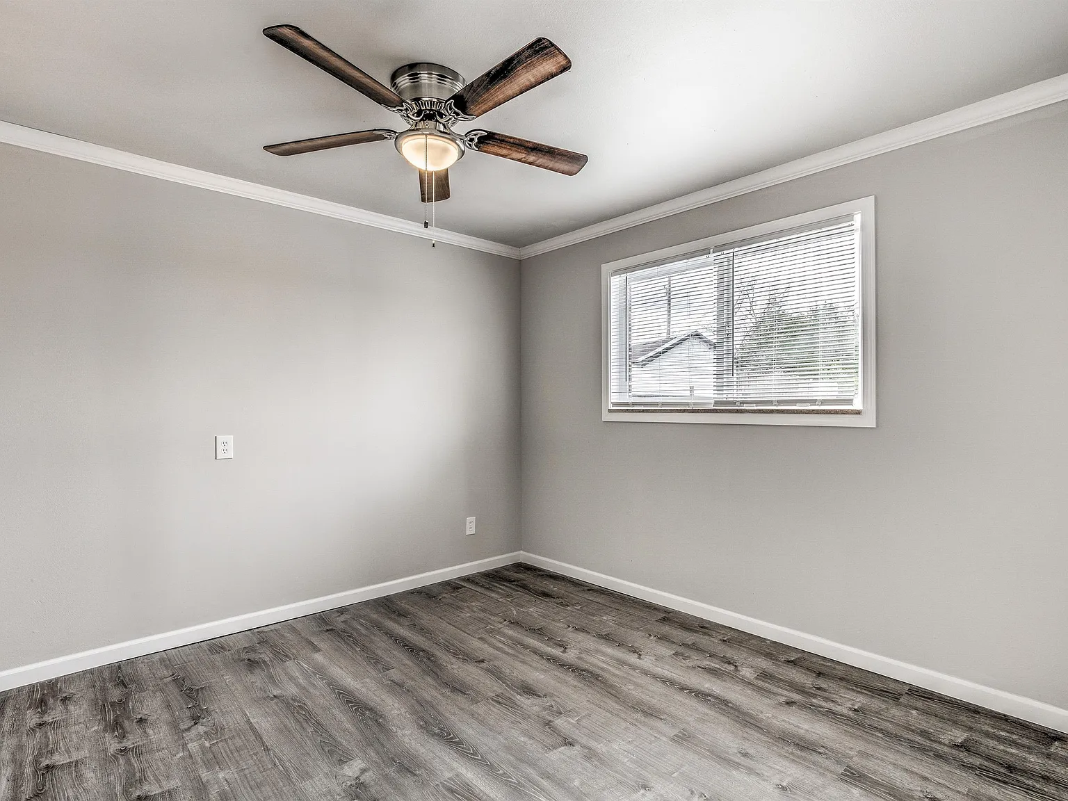 3398 High Ridge Blvd - 8 — Photo 4