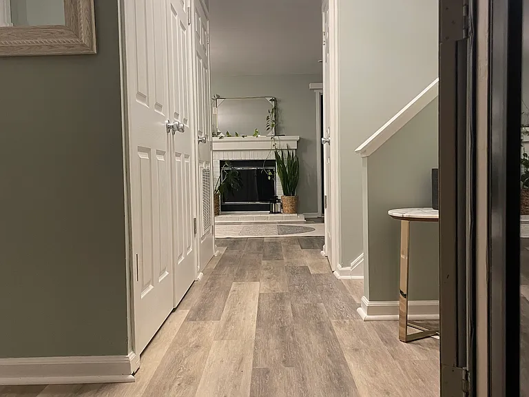 11 Clover Ct #11 — Photo 2