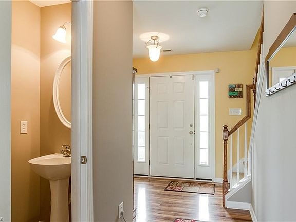 4th image of 1852 Planters Walk Dr