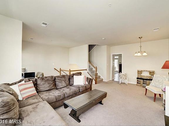 4th image of 14575 Marlow St #136